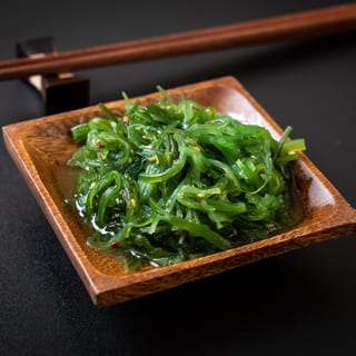 Green seaweed salad